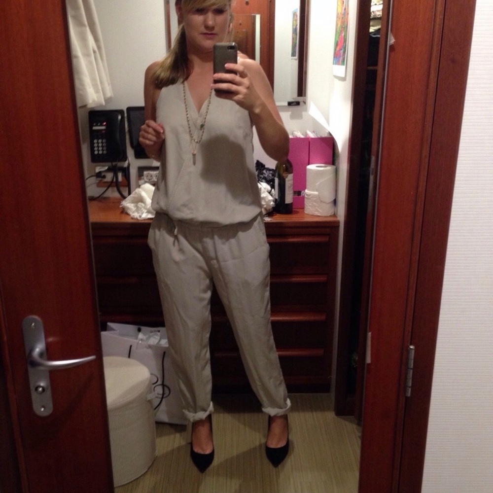 Shell Colored Jumpsuit - Picture 8 of 8